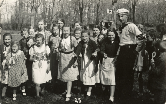 ribnitz-ahrens-kinderfest-1937-agfa-1