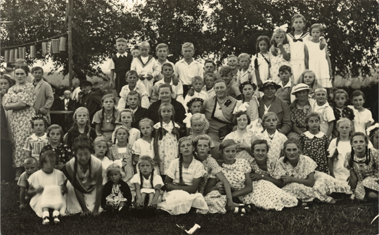 ribnitz-ahrens-kinderfest-klockenhagen-1936-07-ak